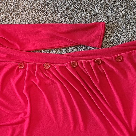 Womens red sweater with button detail. Large - Picture 3 of 3